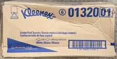 Kleenex 01320 8 in. x 15 in. 1-Ply Center-Pull Towels – White (4 Rolls/CT) New