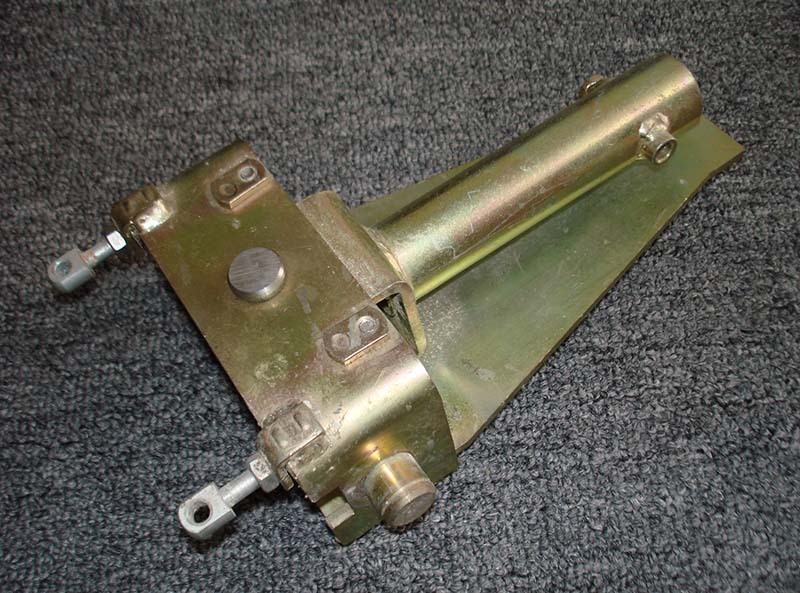 SQUEEGEE MECHANISM, MINUTEMAN 320 WALK BEHIND SCRUBBERS, AS SHOWN, 320450
