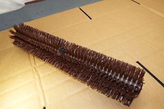 OUTDOOR SWEEPER SCRUB BRUSH BROOM POLYETHYLENE 18″ X 4″ ROUND RUGGED POOL RUGS