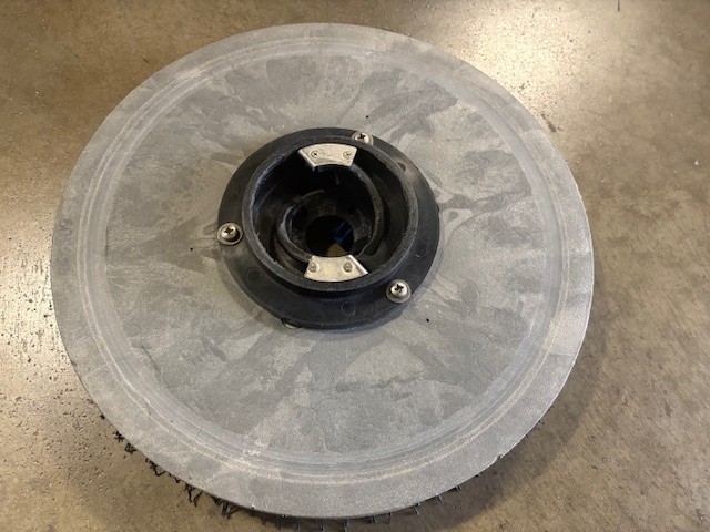 16″ PAD DRIVER FOR TENNANT 5100, NOBLES SS1701 PLUS SCRUBBERS, 1D#9