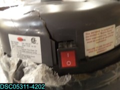 DAMAGED W/ MISSING PIECES Viper SN18WD Shovelnose 18 gal Wet/Dry Vacuum 24″
