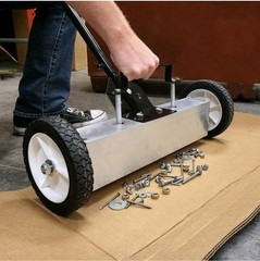 Master Magnetics Magnetic Floor Sweeper With Release (18 Inch)