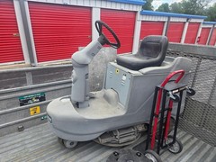 Advance by Nilfisk Advolution 2710 Rider Burnisher