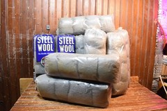 STEEL WOOL 16 BAGS 16 PADS PER BAG MEDIUM #1 GRADE FLEXIBLE ABRASIVE 256 PCS LOT
