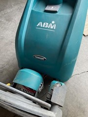 TENNANT B7 27″ Walk Behind battery Burnishers under 200HR, Working, No batteries