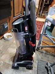 Hoover UH75210 MAXLife PowerDrive Swivel XL Pet Bagless Upright Vacuum Cleaner