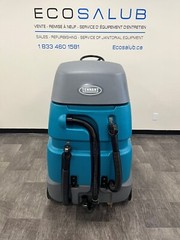 REFURBISHED TENNANT R14 Ride-On Carpet extractor 28” (2 available)