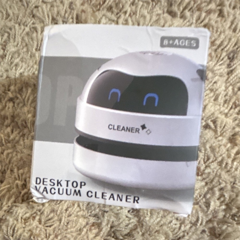 Desktop Vacuum Cleaner Mini Handheld, Bagless 1 Qt, Battery Cordless, NO.626