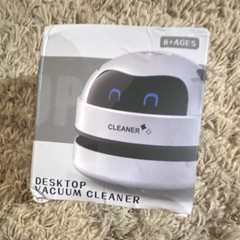 Desktop Vacuum Cleaner Mini Handheld, Bagless 1 Qt, Battery Cordless, NO.626
