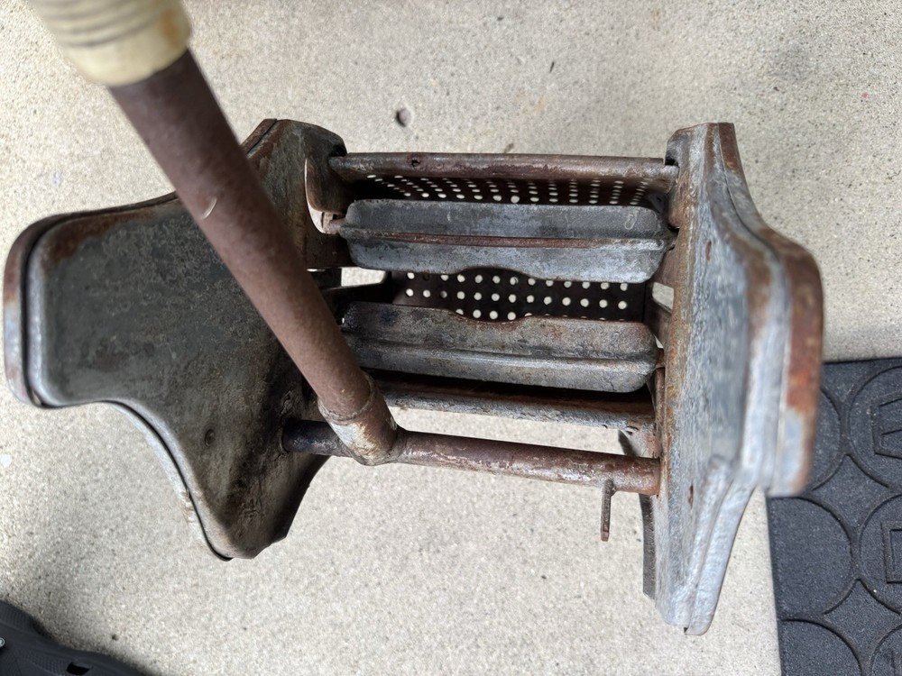 Vintage Geerpres Metal Steel Mop Bucket Ringer Floor prince