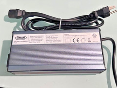Tennant – OEM Charger Part# 1237438 – 36VDC, 5.3A, 240VAC, 60HZ, Tennant 4220840