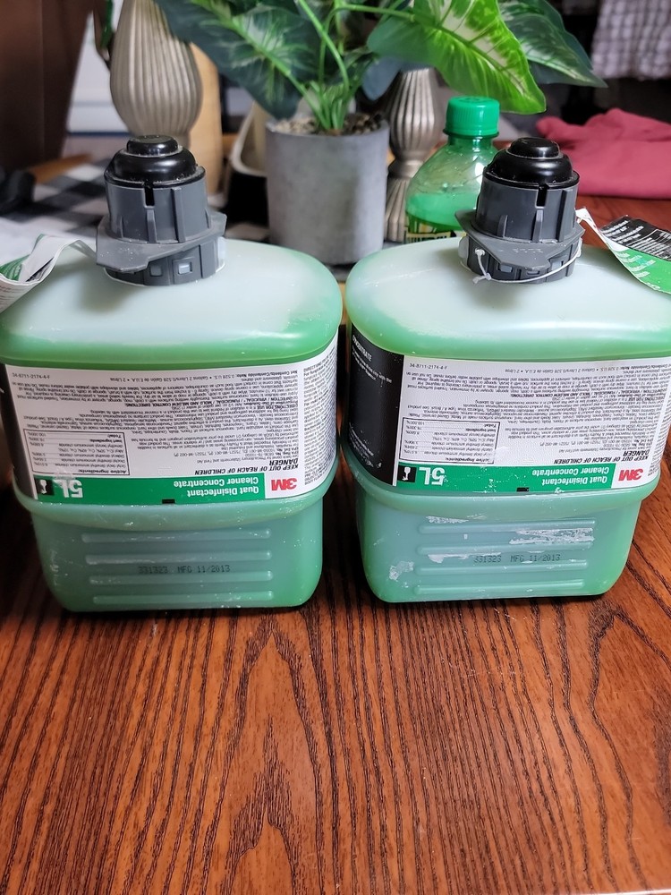 2pc 3M 2-LITER 5L QUAT DISINFECTANT CLEANER CONCENTRATE LOT 331323