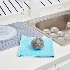 Restaurantware Stainless Steel Scrubber 100-Pack 3.15 X 3.15 X 1.969 Inches