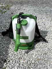 Victory VP300ES Professional Electrostatic Backpack Sprayer  NO CHARGER
