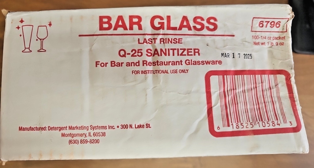 Bar Glass Q-25 Hard Surface Cleaner – Disinfectant Sanitizer Box of 100 1/4oz