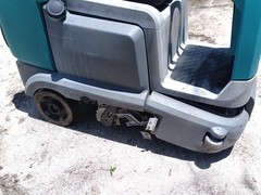 2019 – Tennant T12 Floor Scrubber Sweeper Cleaner – For Parts – T-12