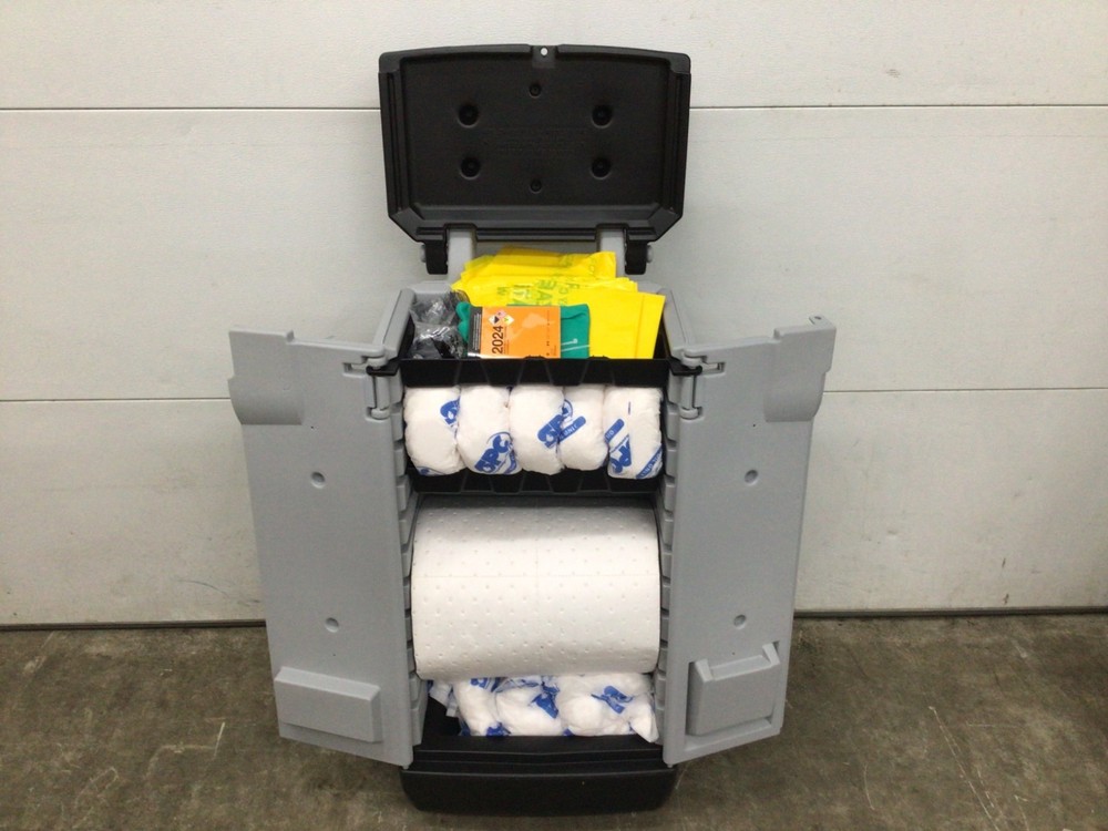 Brady Ska-K2 Spill Kit, 22 Gal Volume Absorbed Per Kit, Kaddie, Gray