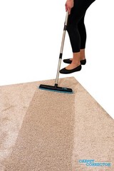 Transform Your Rugs and Carpets – The Big Carpet Rake with Durable Handle