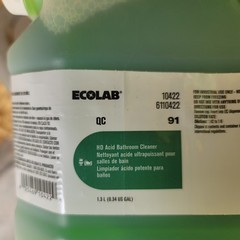 [Lot of 2] Ecolab 6110422 QC 91 Industrial Bathroom Cleaner 1.3L Each Old Stock