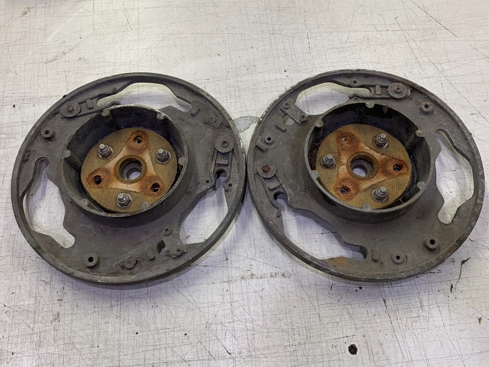 NILFISK ADVANCE ADVENGER 3210D DRIVE PLATE PAIR 172-2089 SET OF 2