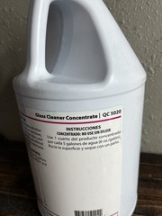 Maxim QC 5020 Glass Cleaner Concentrate 1 Gallon Ammonia-Free Floral Scent