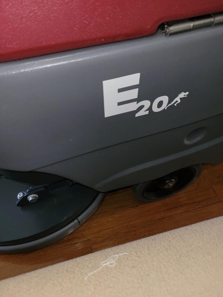 Minuteman E20 Sport floor scrubber, Great condition