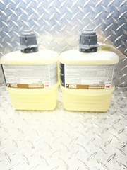 3M-23550 HB Quat Disinfectant Cleaner Concentrate 25H, Gray Cap, 2 Liter,