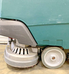 Nobles Speed Scrub ecoH20 HF2-V4-TN 24-20 Batteries, Key & Squeegee Not Included