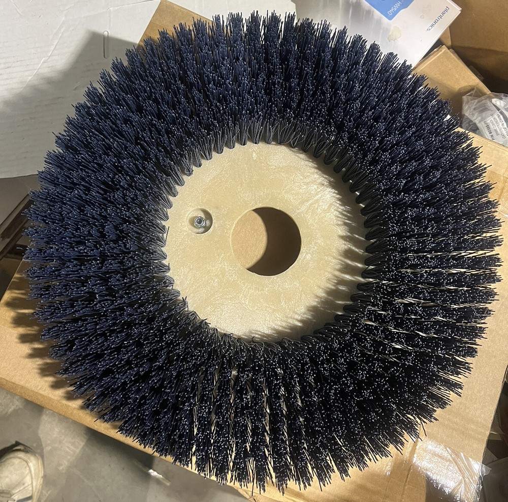 HAKO MINUTEMAN POWER BOSS 332545 POWERGRIT k180 16′” SCRUB BRUSH
