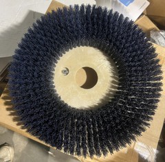 HAKO MINUTEMAN POWER BOSS 332545 POWERGRIT k180 16′” SCRUB BRUSH