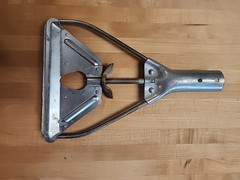 One Heavy Duty Quick Change Commercial Metal Mop Head NOS