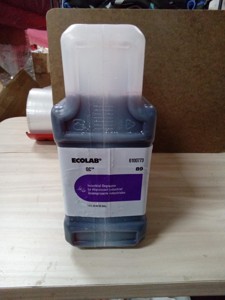 Eco Lab 1.3 Liter Degreaser Industrial Use Liquid Concentrate, 1036