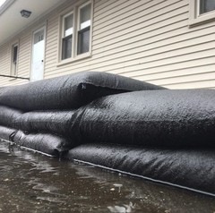 Quick Dam Flood Bags 12″ x 24″ Pack Of 6