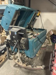 Tennant 5680 Walk Behind Floor Scrubber