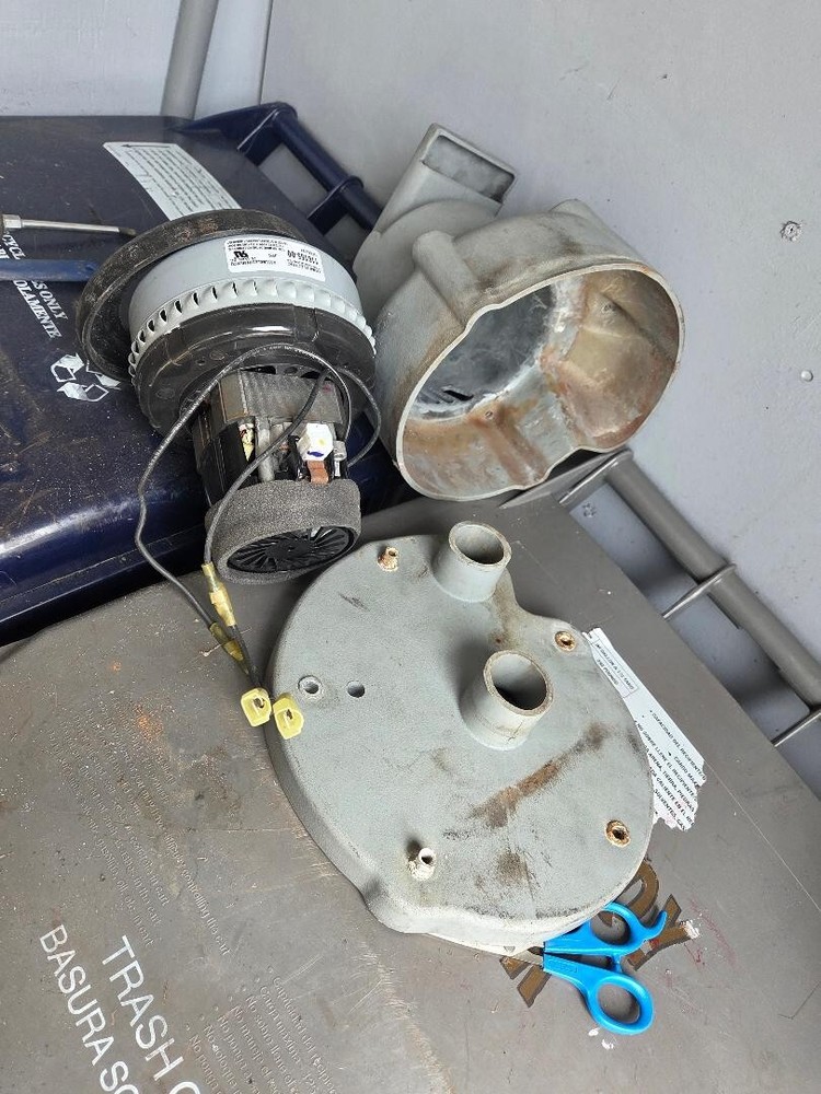 49320020 VACUUM MOTOR ASSY + HOUSING COVER 183-8470 FOR TORNADO SCRUBBER 99685