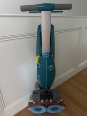 iMop Lite Commercial Floor Cleaning Machine – Lightly Used – Excellent Condition
