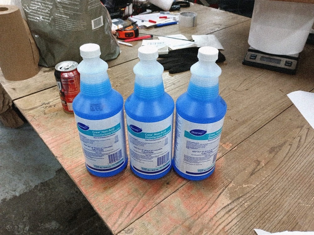 3pk DIVERSEY Crew Non-Acid Disinfectant Cleaner qt 32 oz 9127