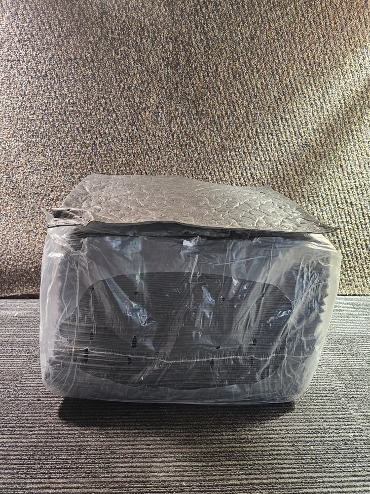 (QTY 100) TaskBrand AS-INB-P 15In x 18in Universal Sorbent Pad, Melt Blown -Gray
