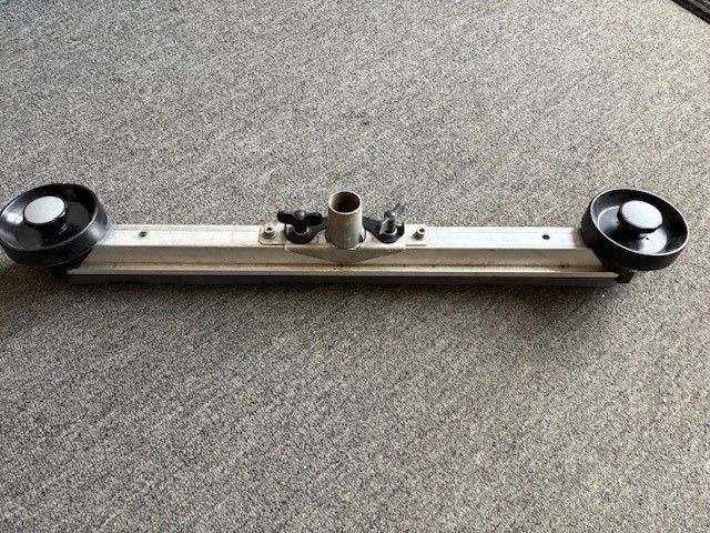 30″ SQUEEGEE ASSEMBLY FOR TORNADO, KARCHER SCRUBBERS, UNKNOWN SCRUBBER MODEL