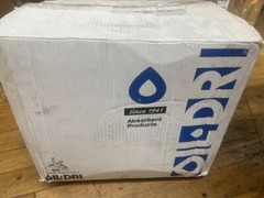 Oil Dri Oil Absorbent Roll Absorbs Oil Only 15″ X 300′ 36MV01 L71496G New In Box