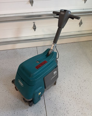Tennant T1B Lithium-Ion Walk-Behind Floor Scrubber Adjustable Handle 11-20″