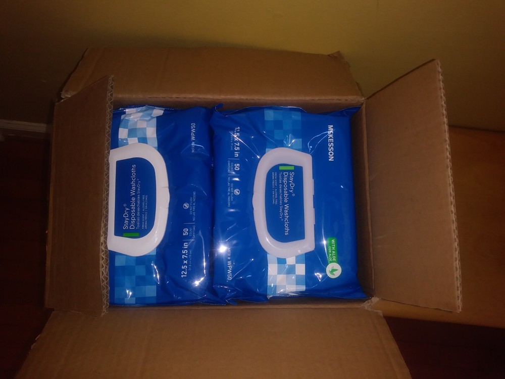 600ct Brand New McKesson StayDry Scented Pack Wipes