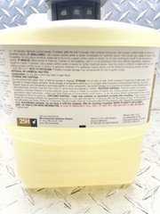3M-23550 HB Quat Disinfectant Cleaner Concentrate 25H, Gray Cap, 2 Liter,