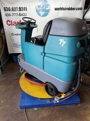 Tennant T7 RideOn Floor Scrubber 32” 03/18 Low Hours 502 Stock#1252