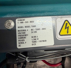 Tennant T500e 32″ Dual Disk Walk-Behind Floor Scrubber Cleaner | 645 Hrs