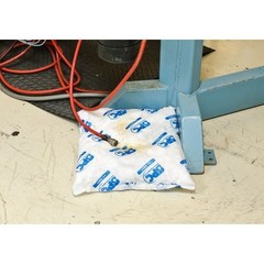 Brady Oil1818 Sorbent Pillow, 28 Gal, 18 In X 18 In, Oil, White, 16 Pk