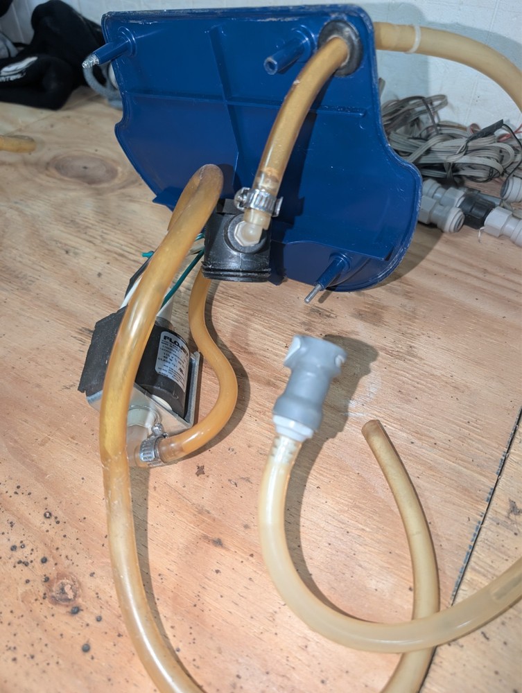 Windsor Karcher iCapsol CRB parts: flojet pump and strainer assembly