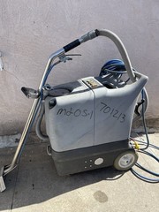 Advance Carpet Cleaner