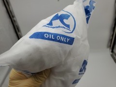 SPC OIL99 Oil Only Absorbent Pillows 9″ x 9″ Case of 32 15.4 Gal Total Capacity