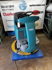 Tennant T7 RideOn Floor Scrubber 32” 03/18 Low Hours 502 Stock#1252
